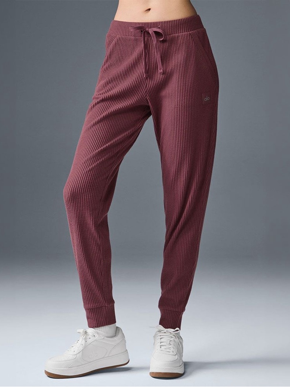Alo Yoga Muse  Ribbed Jogger Pants Burgundy Truffle Size S